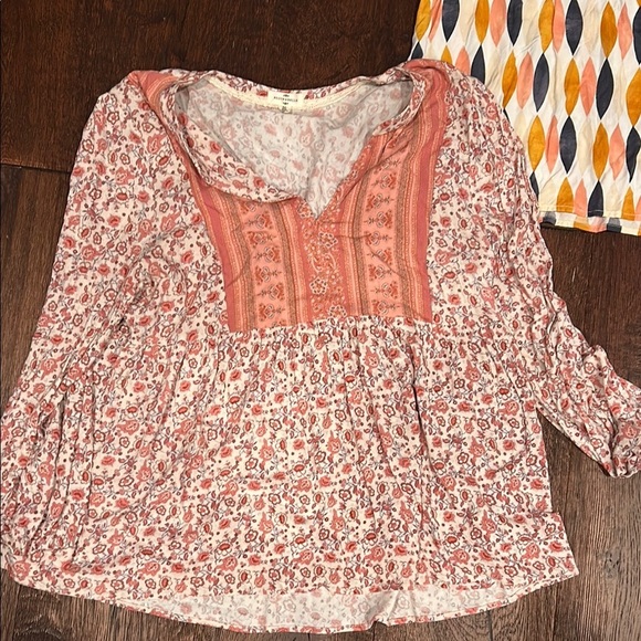 Bundle of 3 Women’s Blouses Tops THML Fever Mason&Belle Boho Blue Pink Size Med - Picture 6 of 16